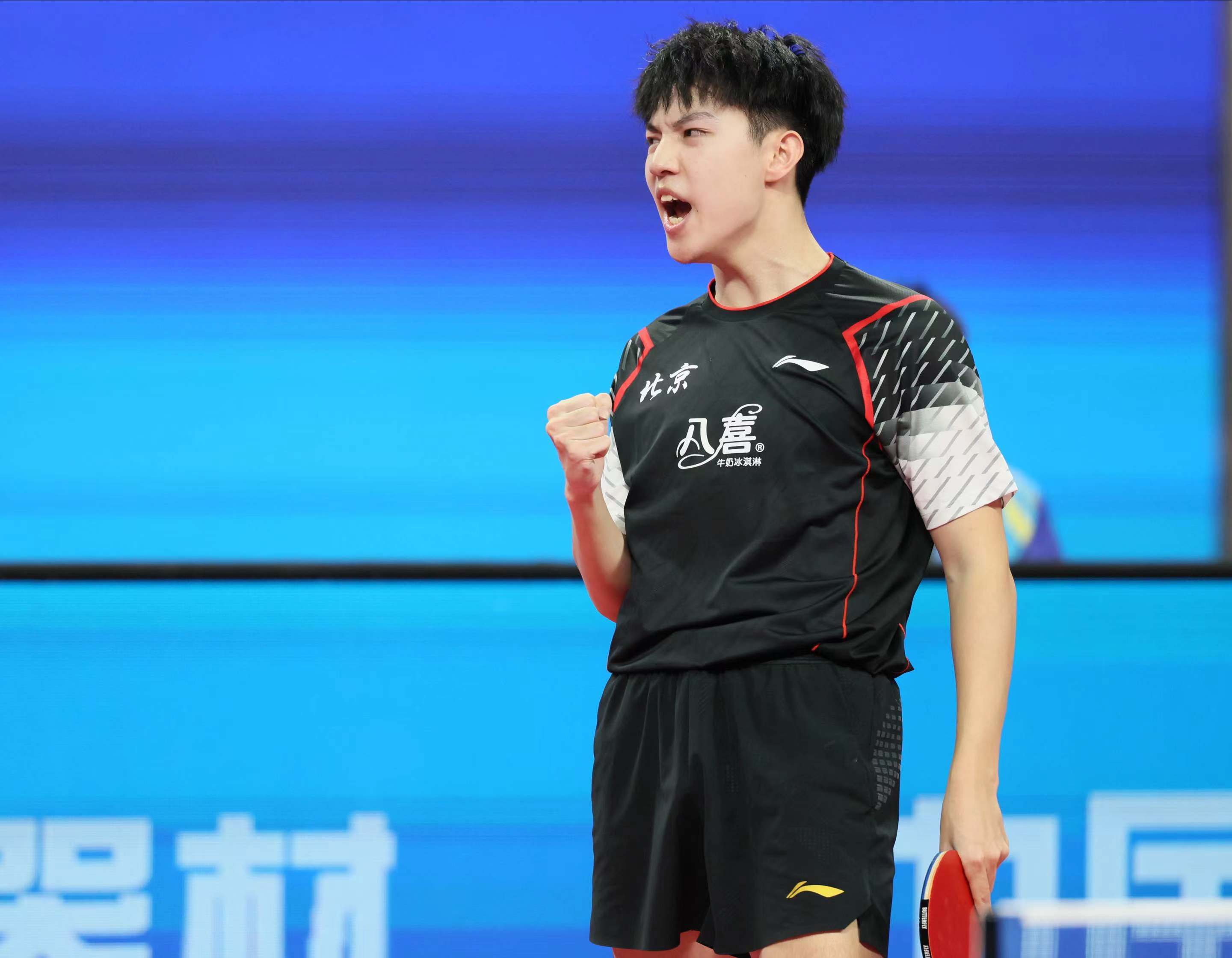 爱游戏体育-Doinb连续五场比赛得分超过惊险取胜，中国队挑战极限！