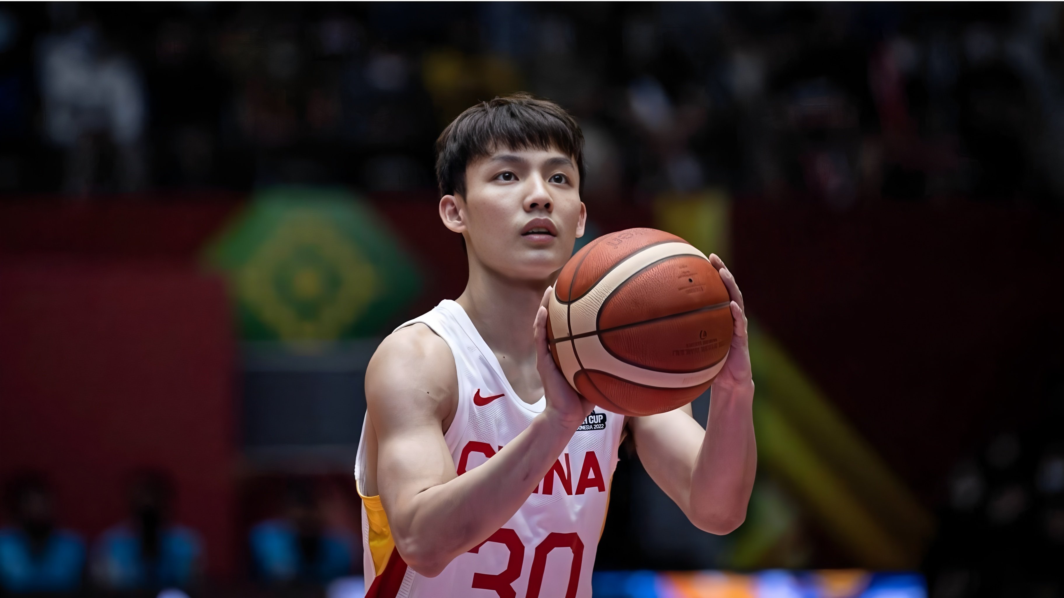 CBA季后赛次回合爆出冷门！密尔沃基雄鹿横扫密尔沃基雄鹿，争冠形势突变的简单介绍